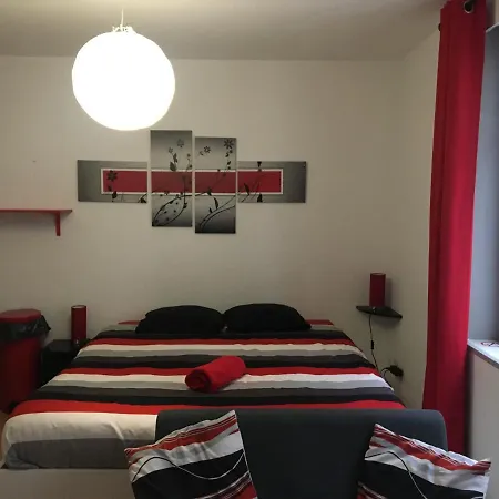 Au Coeur Des Rues Pietonnes Апартаменты *